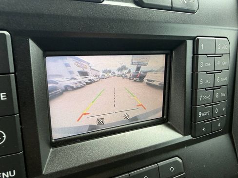 Used 2017 Ford F150 XLT AWD/4WD image 26