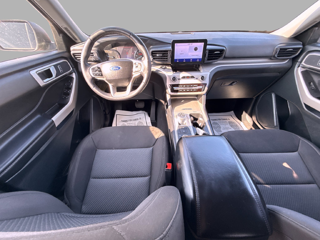 Used 2024 Ford Explorer XLT AWD/4WD image 16