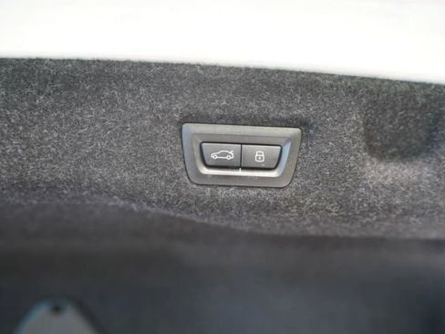 Used 2025 BMW M5 w/ Carbon Package AWD/4WD image 19