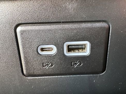 Used 2022 Chevrolet Blazer LT image 21