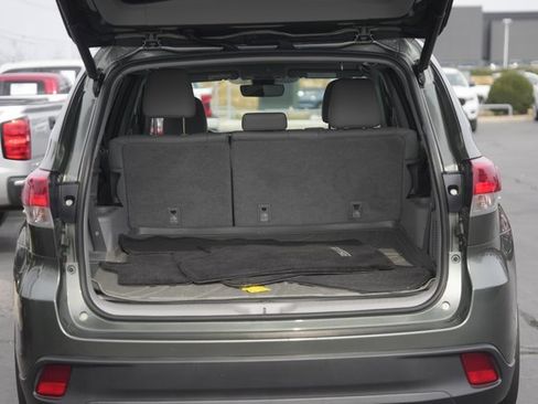 Used 2019 Toyota Highlander XLE image 31