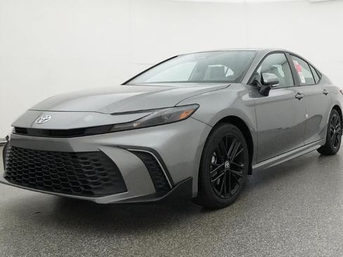 New 2026 Toyota Camry SE FWD image 32