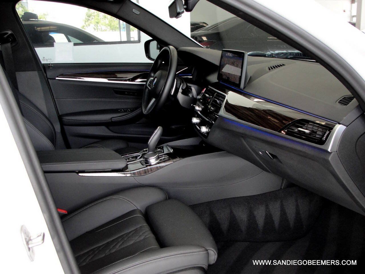 Used 2023 BMW 540i w/ M Sport Package RWD image 37