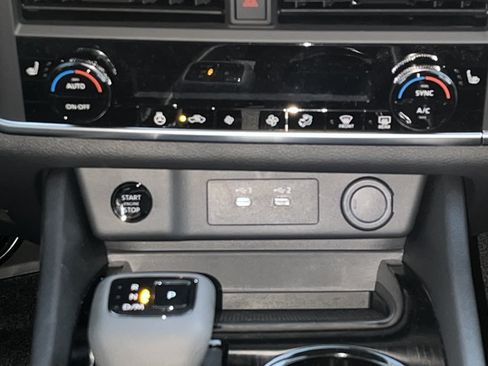 New 2026 Nissan Rogue SV w/ Cold Weather Package AWD/4WD image 16