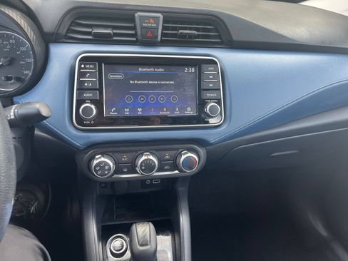 Used 2025 Nissan Versa SV FWD image 17
