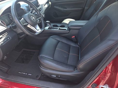 Used 2020 Nissan Altima 2.5 SR FWD image 5