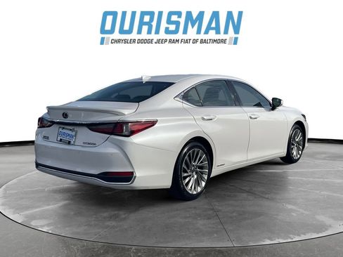 Used 2022 Lexus ES 300h 300h Luxury image 6