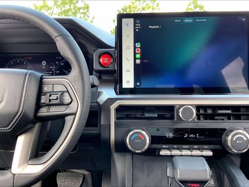 Used 2024 Toyota Tacoma TRD Off-Road image 6