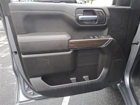 Used 2021 Chevrolet Silverado 1500 RST image 12