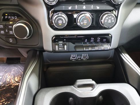 New 2026 RAM 1500 4x4 Crew Cab image 20