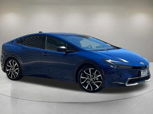 Used 2023 Toyota Prius Prime FWD image 1
