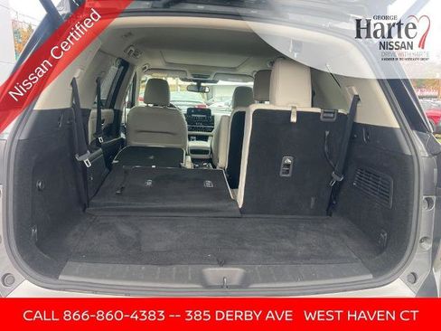 Certified 2022 Nissan Pathfinder Platinum image 17