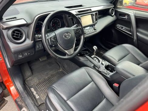 Used 2016 Toyota RAV4 SE w/ Advanced Technology Package AWD/4WD image 12