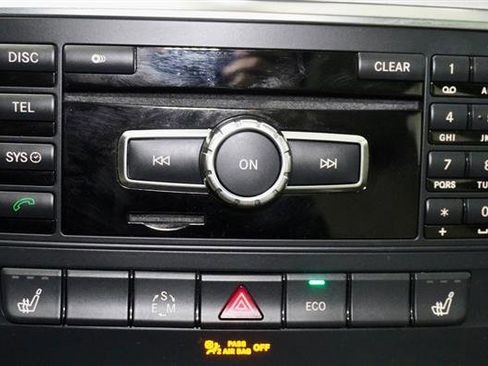 Used 2014 Mercedes-Benz CLA 250 4MATIC image 20