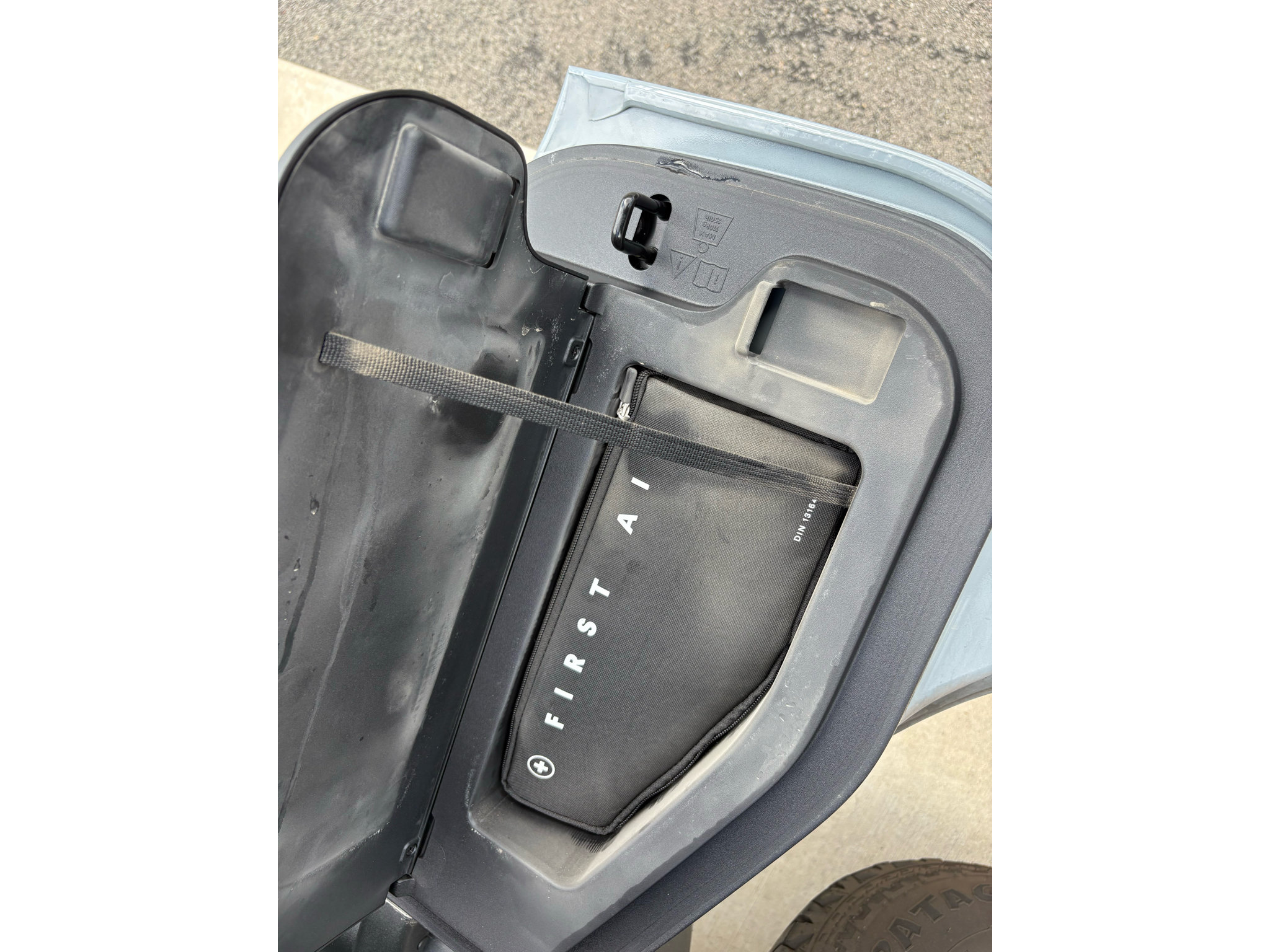 Used 2023 Rivian R1T Adventure Quad AWD/4WD image 11