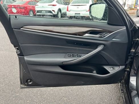 Used 2018 BMW 530i image 10