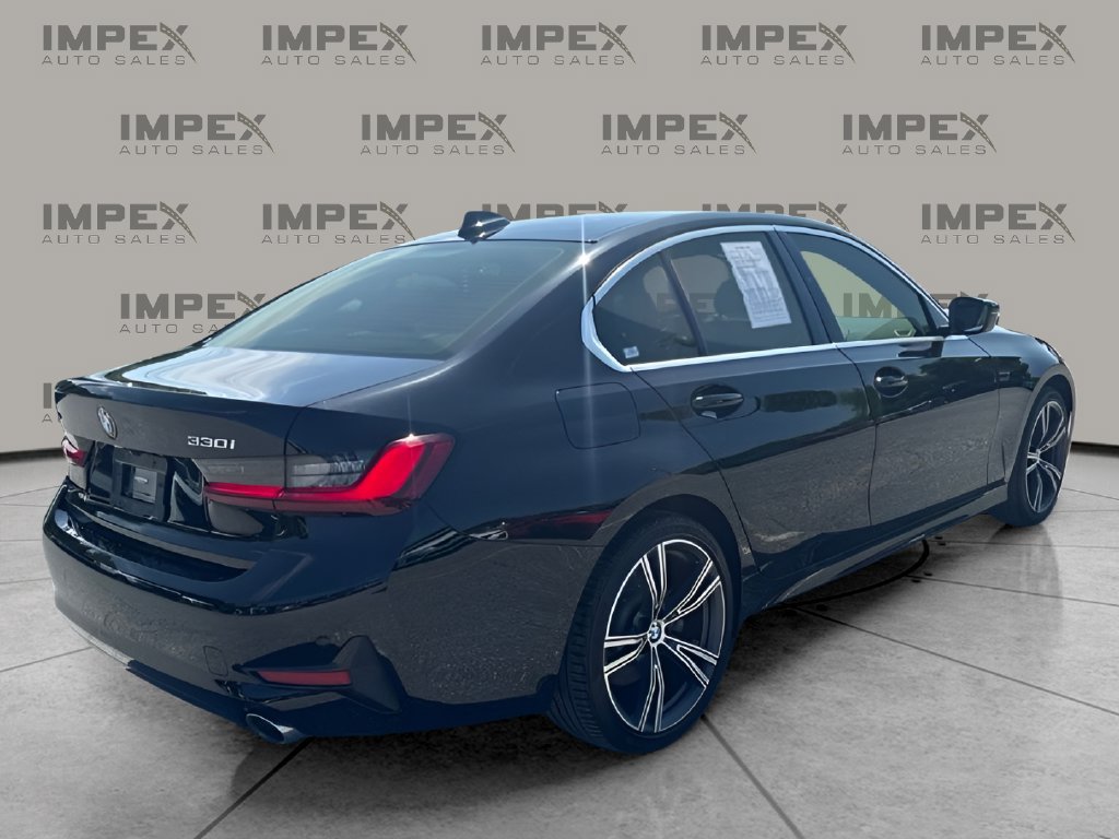 Used 2022 BMW 330i xDrive Sedan w/ Driving Assistance Package AWD/4WD image 4
