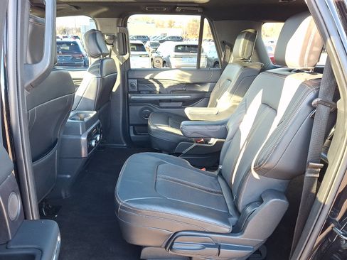 Used 2023 Ford Expedition Max Platinum image 11