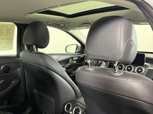 Used 2019 Mercedes-Benz C 300 Sedan image 27