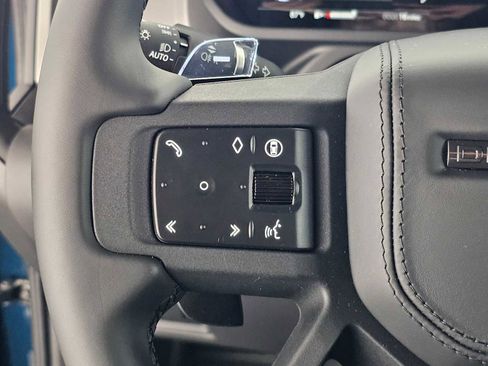 New 2026 Land Rover Defender 110 OCTA image 24