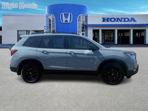 Certified 2024 Honda Passport Black Edition image 10