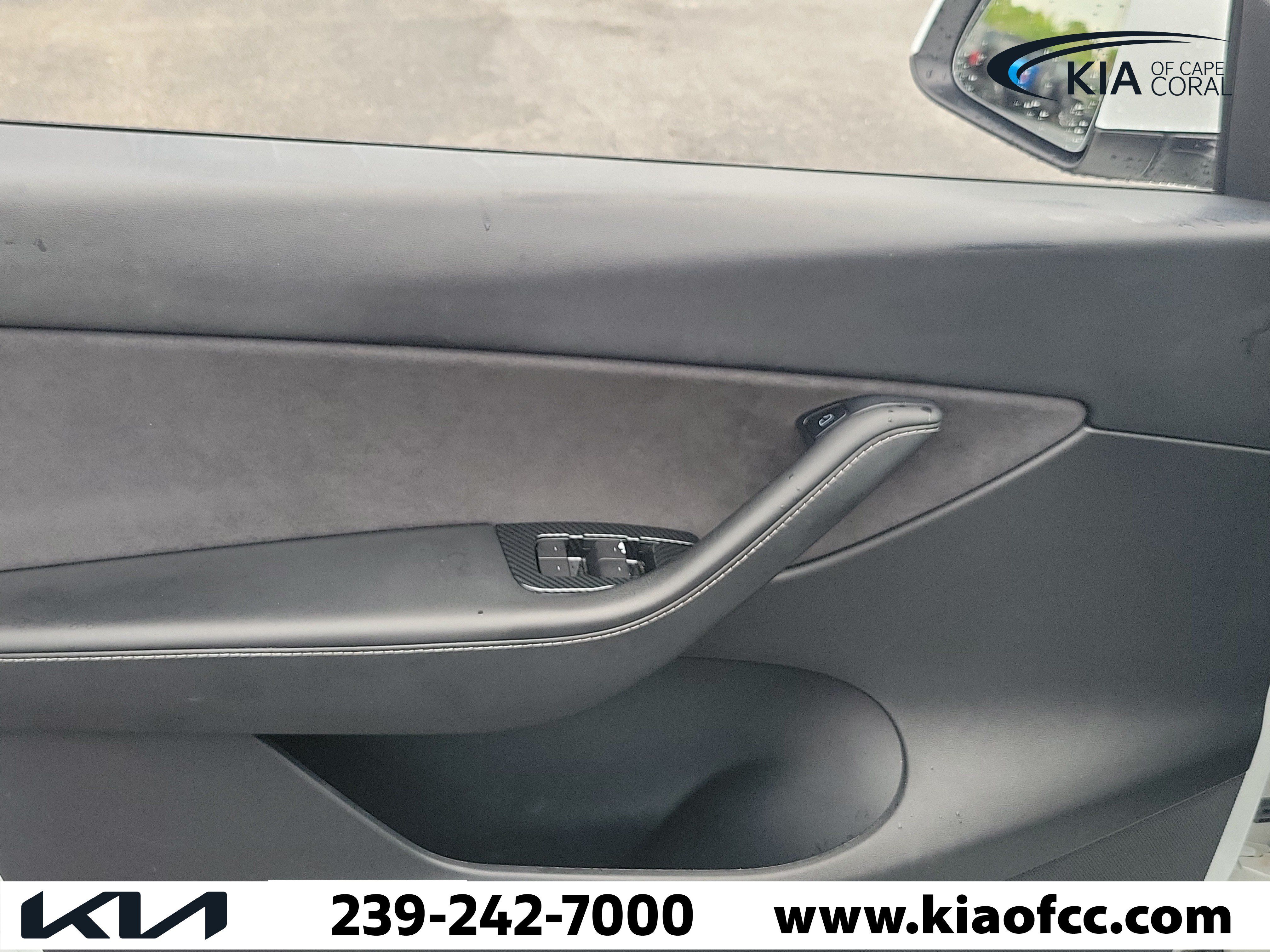Used 2022 Tesla Model Y Performance AWD/4WD image 23