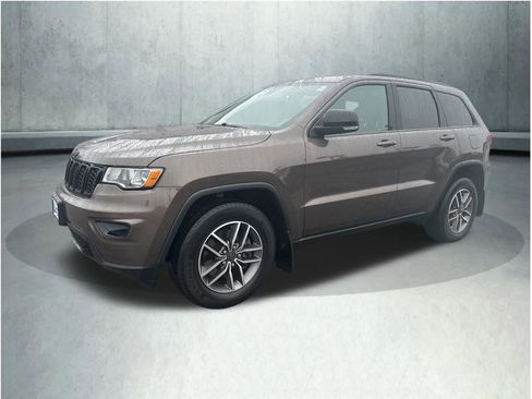 Used 2021 Jeep Grand Cherokee Limited AWD/4WD image 1