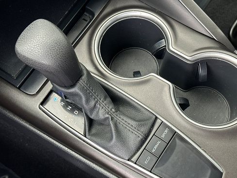 Certified 2022 Toyota Camry LE FWD image 20