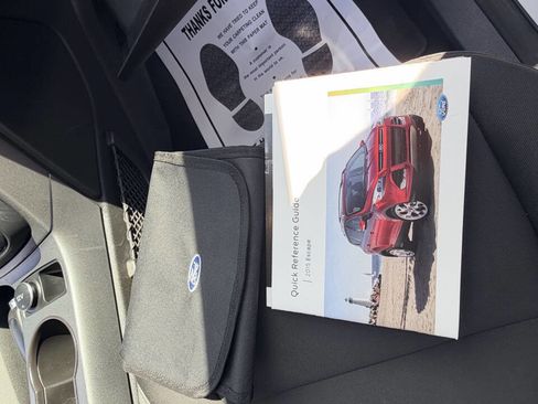 Used 2015 Ford Escape S image 10