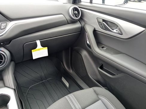 New 2026 Chevrolet Blazer LT w/ Convenience Package image 17