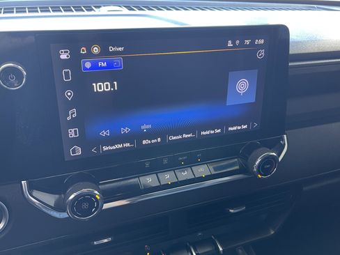 Used 2025 Chevrolet Colorado W/T AWD/4WD image 19