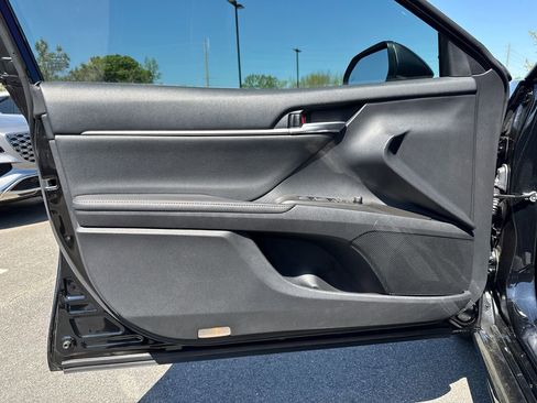 Used 2023 Toyota Camry XSE FWD image 10