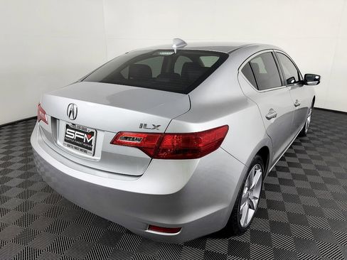 Used 2013 Acura ILX w/ Premium Package FWD image 9