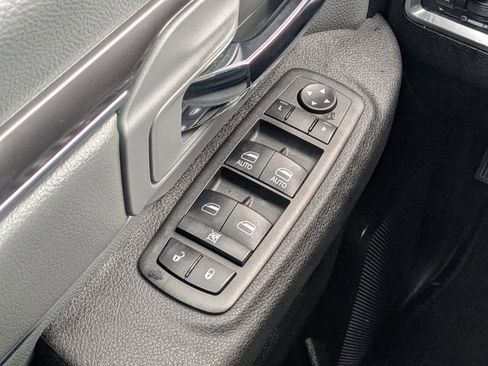 Used 2022 RAM 1500 Classic SLT image 20