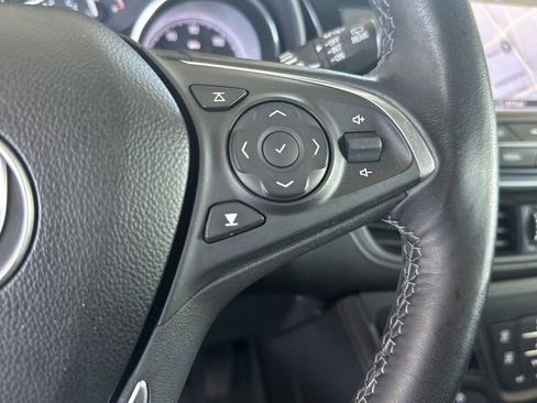 Used 2019 Buick Envision Essence image 22
