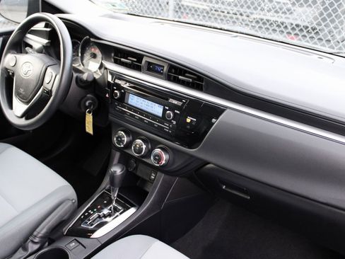 Used 2014 Toyota Corolla L image 26