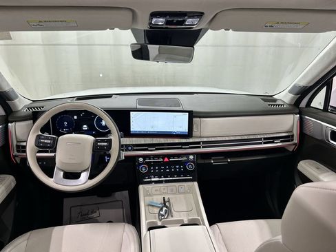 Used 2024 Hyundai Santa Fe Calligraphy image 19