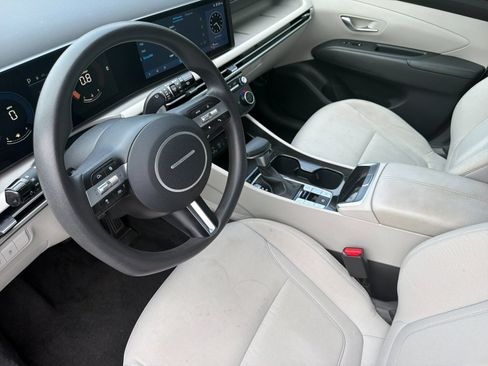 Used 2025 Hyundai Tucson SEL AWD/4WD image 9