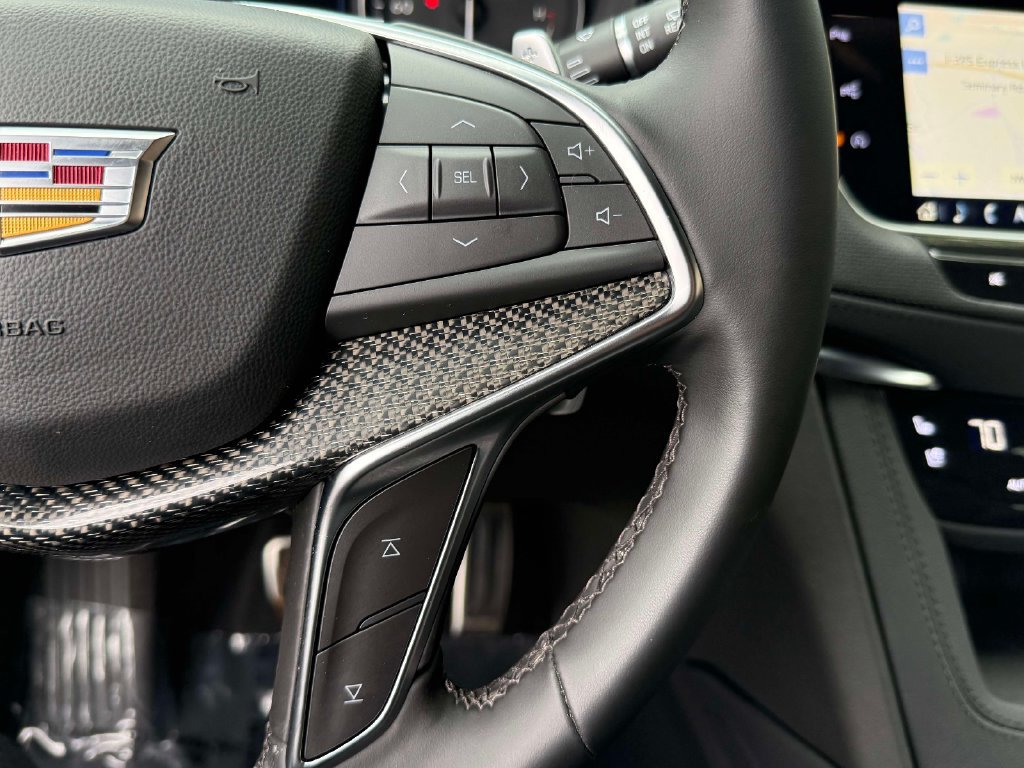 Certified 2026 Cadillac XT5 Sportv w/ LPO, Floor Liner Package AWD/4WD image 33