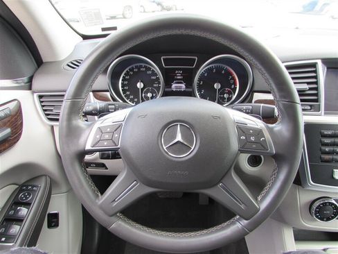 Used 2013 Mercedes-Benz ML 350 4MATIC image 12