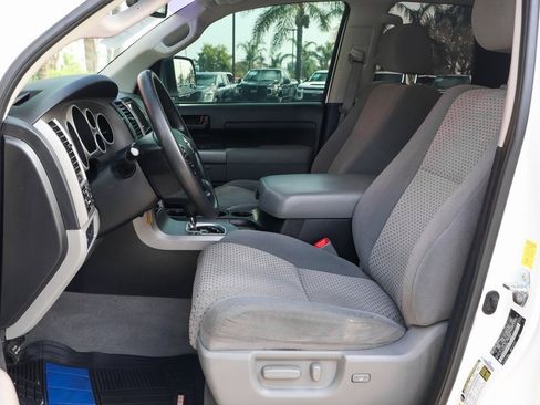 Used 2010 Toyota Tundra 2WD Double Cab image 19