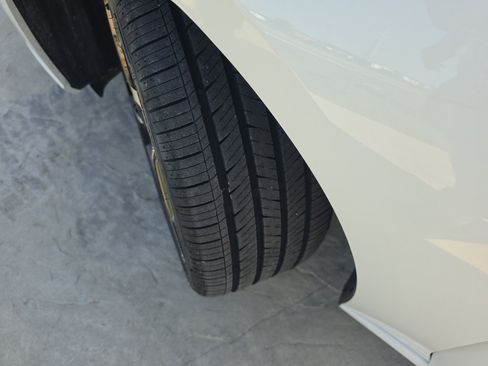 Used 2024 Nissan Altima 2.5 SR FWD image 33