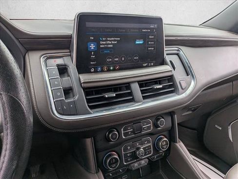 Used 2021 Chevrolet Suburban Z71 w/ Luxury Package AWD/4WD image 13