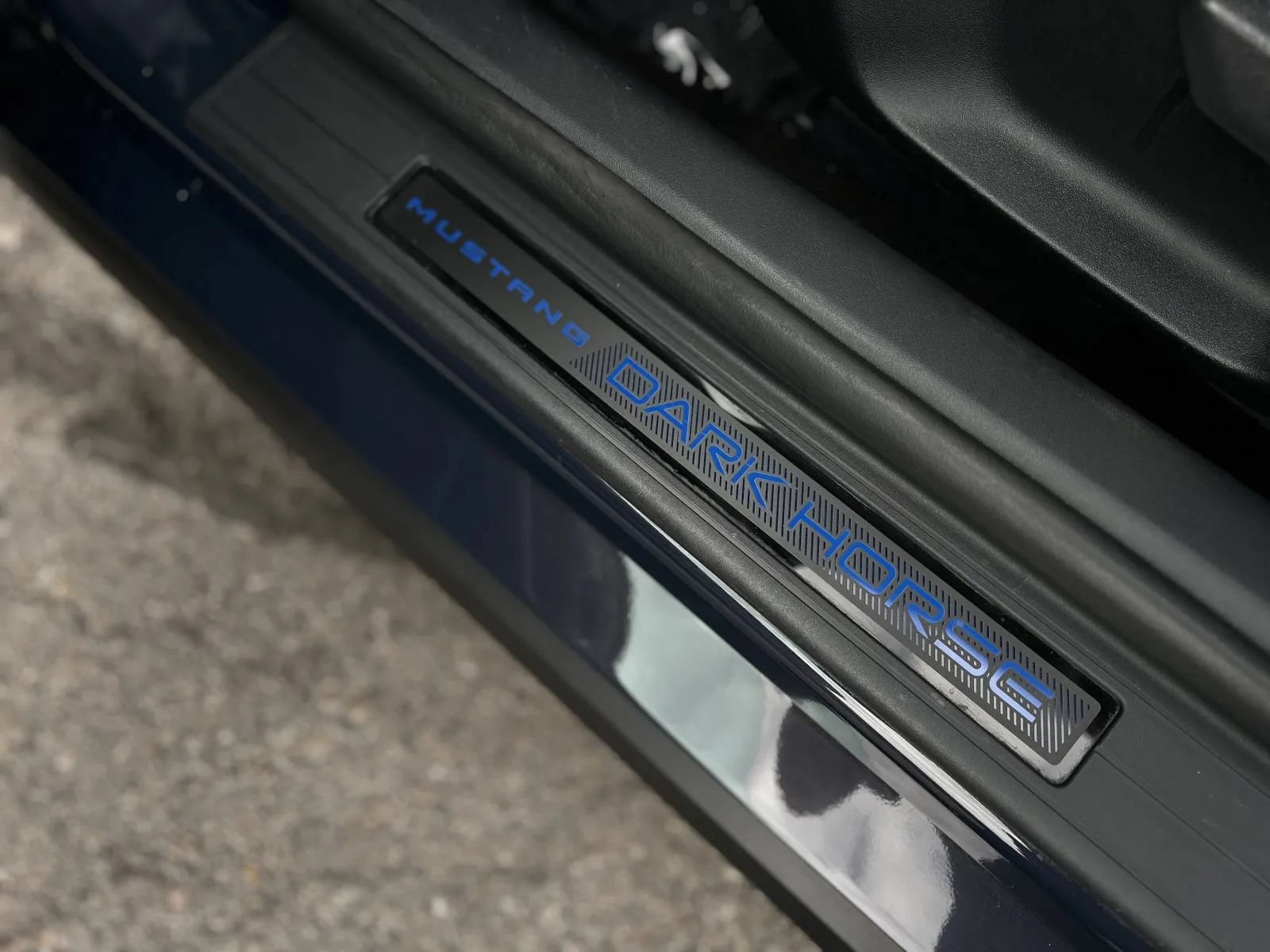Used 2025 Ford Mustang Dark Horse RWD image 40