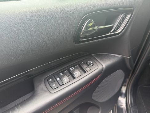 Used 2024 Dodge Durango GT AWD/4WD image 11