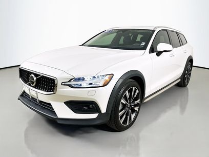 Used 2023 Volvo V60 B5 Cross Country Ultimate w/ Climate Package
