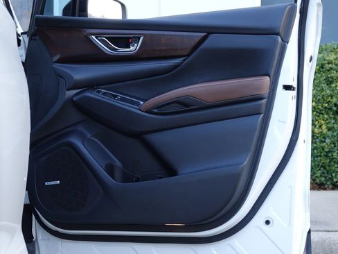 Used 2023 Subaru Ascent Touring image 38