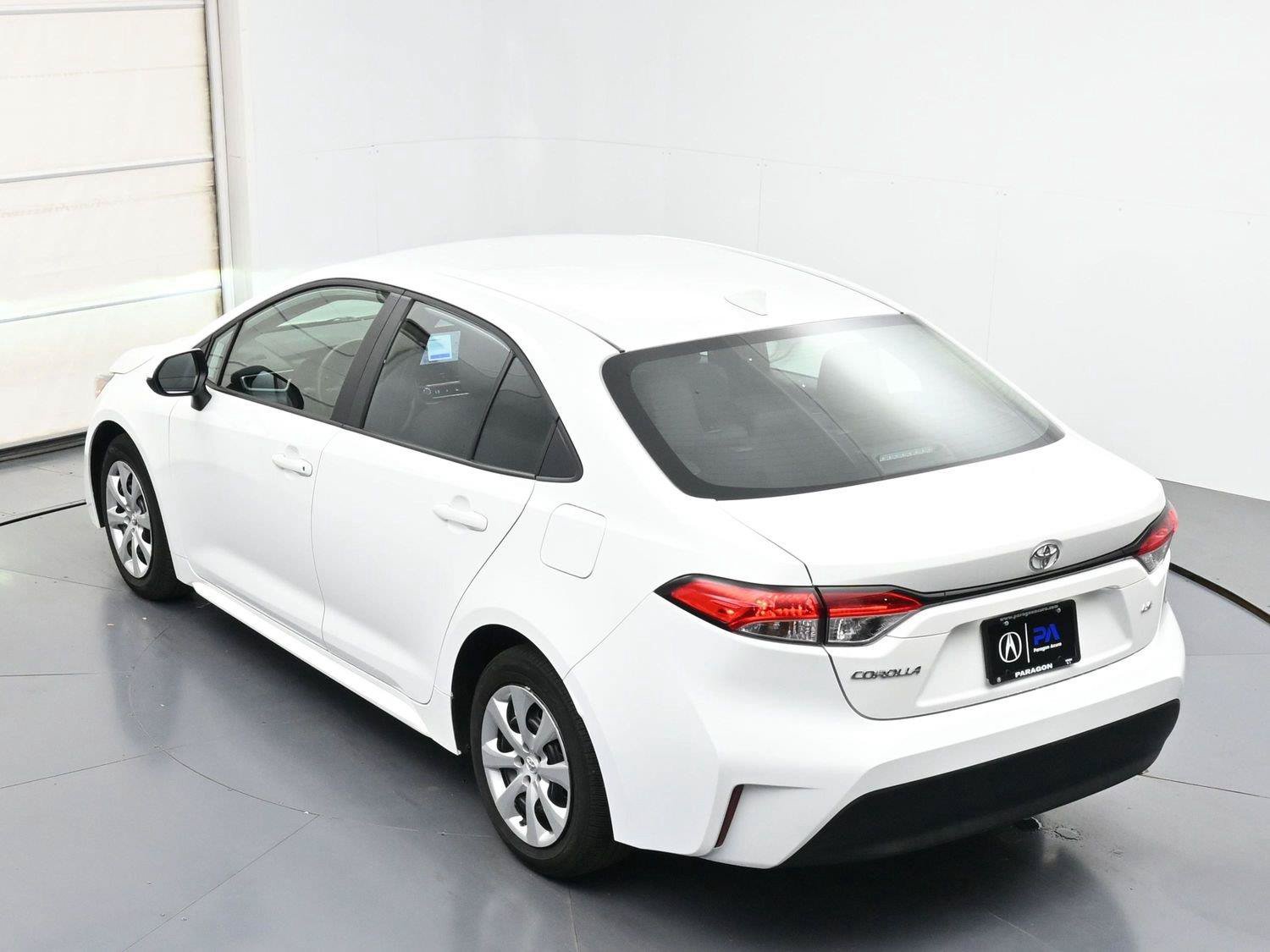 Used 2025 Toyota Corolla LE FWD image 13