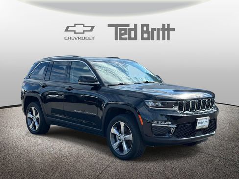 Used 2022 Jeep Grand Cherokee Limited RWD image 3