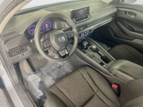 Used 2023 Honda Accord LX image 11